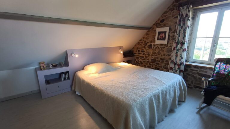 Chambre avec dressing sous pente sur mesure
